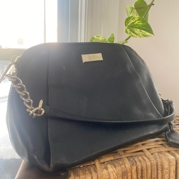 Kate spade black with gold chain medium size purse - Picture 5 of 5